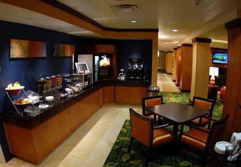 Fairfield Inn & Suites By Marriott Mobile Daphne/Eastern Shore Spanish Fort Restaurant bilde